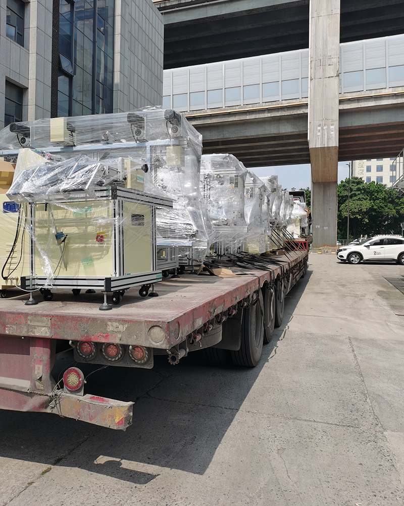 周六（liù）发模切（qiē）机组（zǔ）合线到江苏